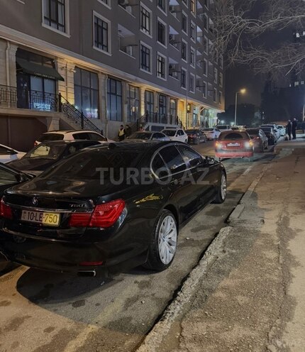 BMW 750 2009, 165,000 km - 4.4 л - Bakı