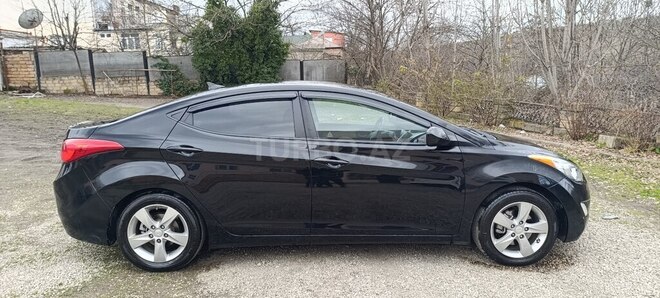 Hyundai Elantra 2011, 313,822 km - 1.8 л - Quba