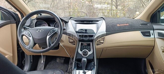 Hyundai Elantra 2011, 313,822 km - 1.8 л - Quba