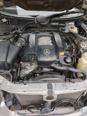 Mercedes E 240 2000, 467,000 km - 2.4 л - Bakı