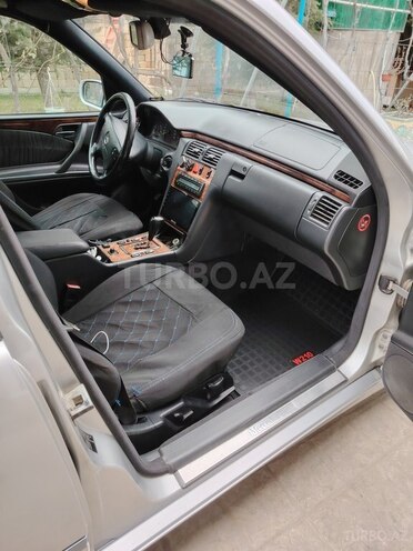 Mercedes E 240 2000, 467,000 km - 2.4 л - Bakı