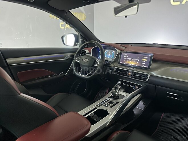 Geely Coolray-13