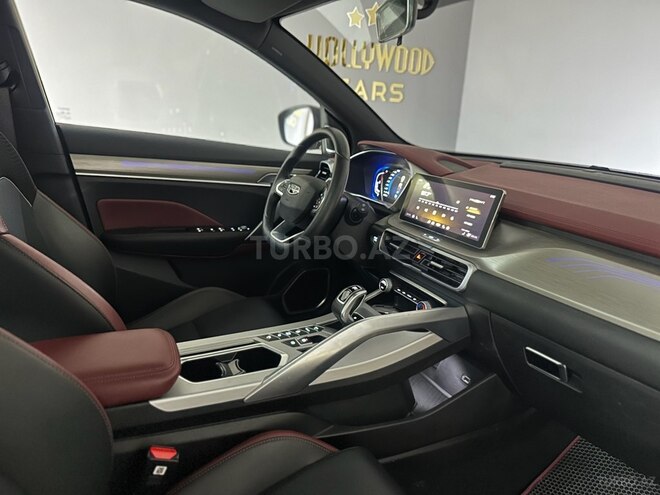Geely Coolray-22