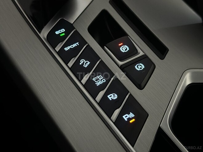 Geely Coolray-29
