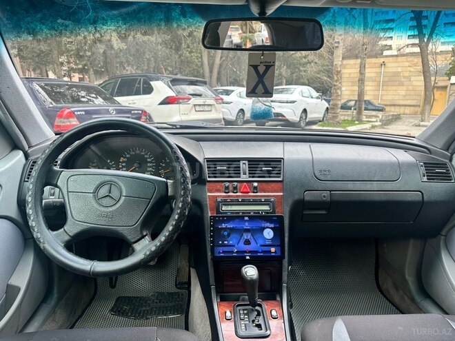 Mercedes C 200-2
