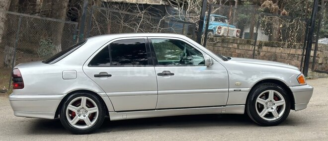Mercedes C 200-9