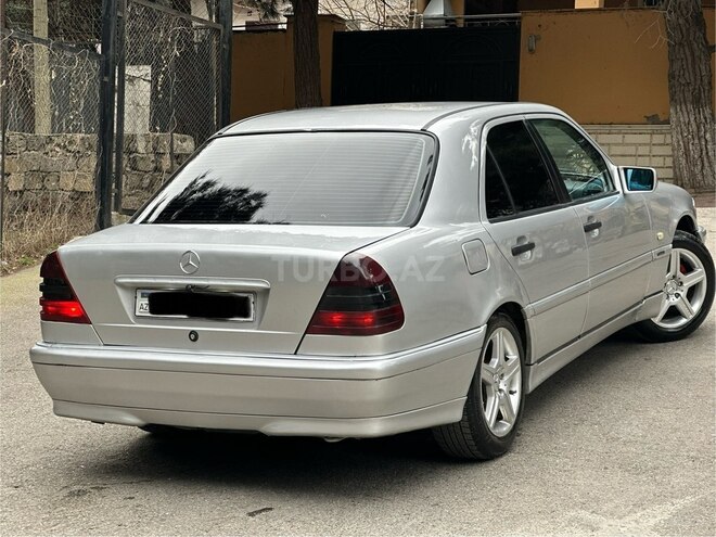 Mercedes C 200-7
