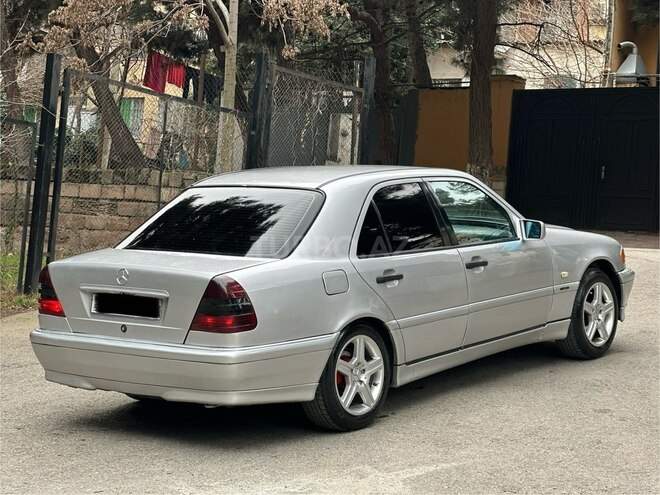Mercedes C 200-12