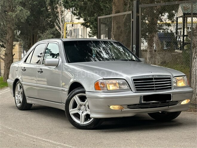 Mercedes C 200-13