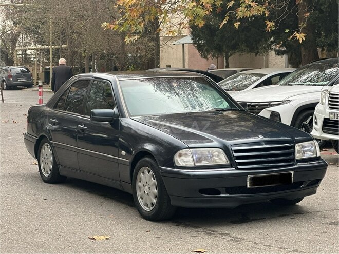 Mercedes C 200-13