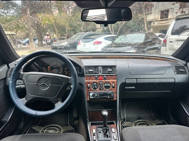 Mercedes C 200-2