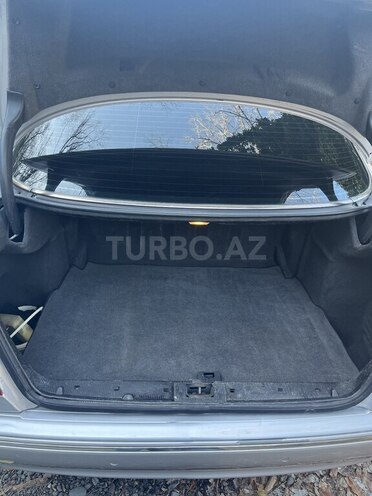 Mercedes E 240 1997, 286,000 km - 2.4 l - Qax