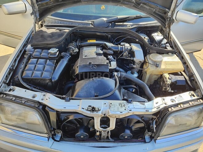 Mercedes C 220 1994, 318,000 km - 2.2 л - Sumqayıt