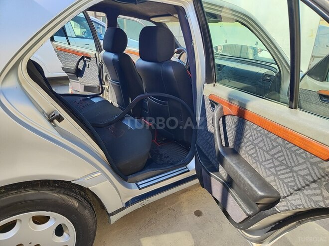 Mercedes C 220 1994, 318,000 km - 2.2 л - Sumqayıt