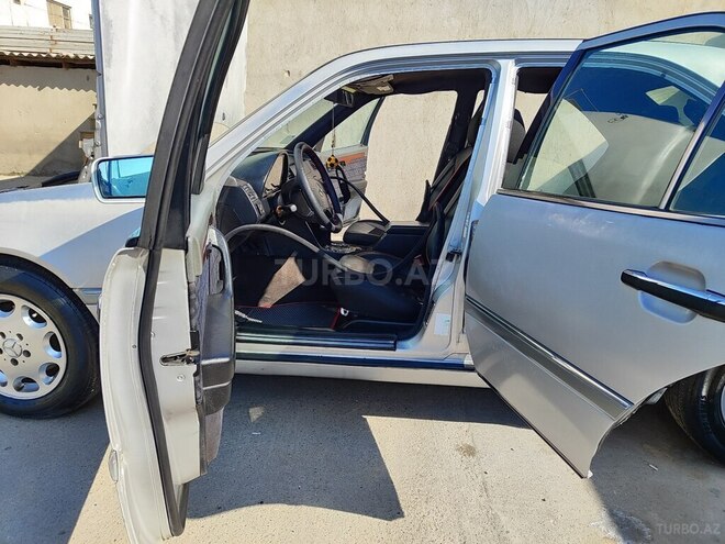 Mercedes C 220 1994, 318,000 km - 2.2 л - Sumqayıt