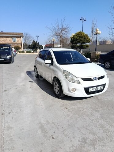 Hyundai i20 2011, 220,000 km - 1.4 l - Bakı