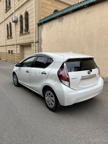 Toyota Aqua 2016, 218,000 km - 1.5 l - Bakı