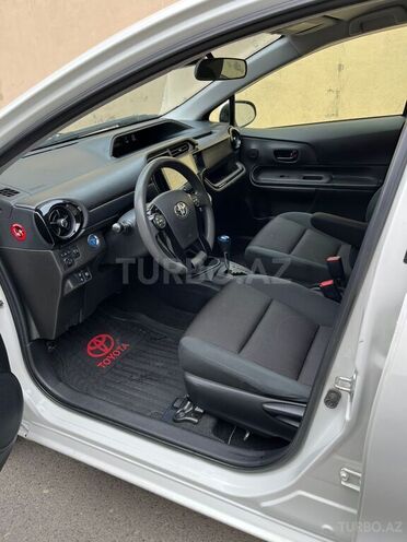 Toyota Aqua 2016, 218,000 km - 1.5 l - Bakı