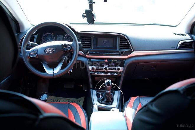 Hyundai Elantra 2019, 102,000 km - 2.0 л - Bakı