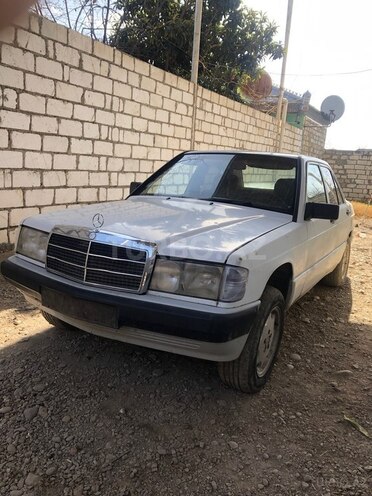 Mercedes 190 1992, 100,000 km - 1.8 l - Qazax