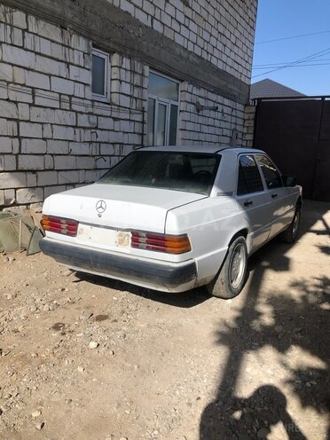Mercedes 190 1992, 100,000 km - 1.8 l - Qazax