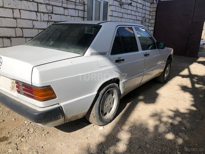 Mercedes 190 1992, 100,000 km - 1.8 l - Qazax
