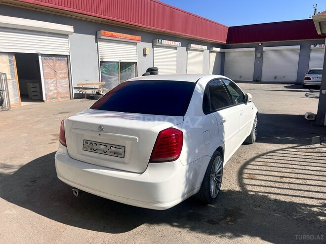 Daewoo Gentra-13