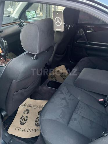 Mercedes E 240 1999, 254,000 km - 2.4 l - Bakı