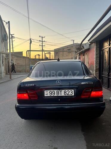 Mercedes E 240 1999, 254,000 km - 2.4 l - Bakı