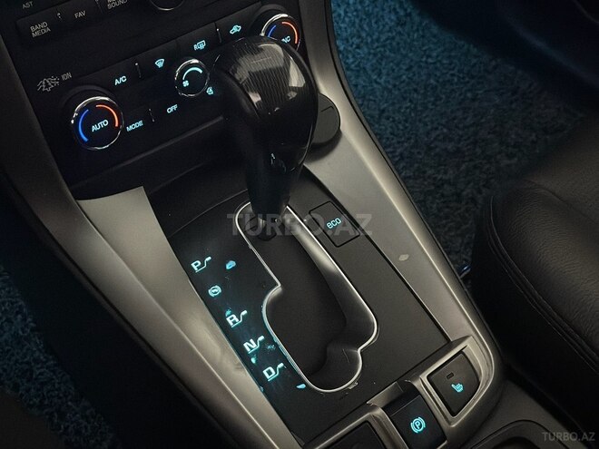Chevrolet Captiva-24