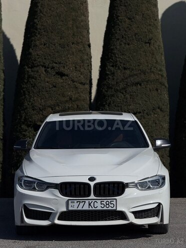 BMW 330-1