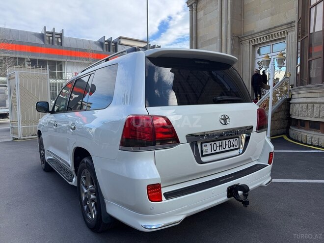Toyota Land Cruiser-8