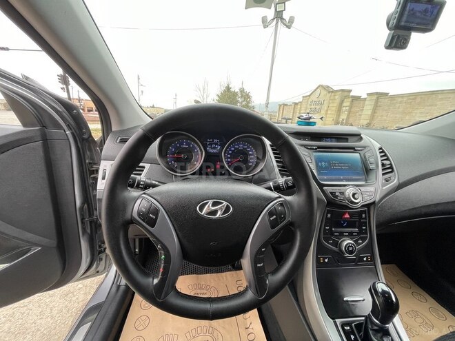 Hyundai Avante 2014, 175,230 km - 1.6 л - Siyəzən