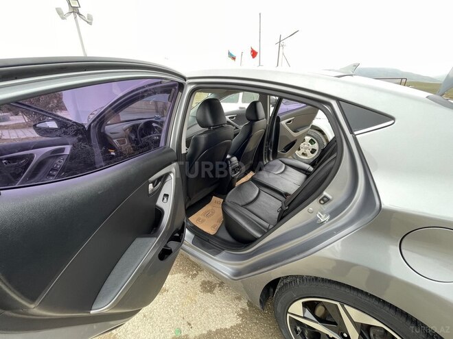 Hyundai Avante 2014, 175,230 km - 1.6 л - Siyəzən