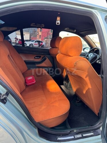 BMW 528 1996, 452,525 km - 2.8 l - Bakı