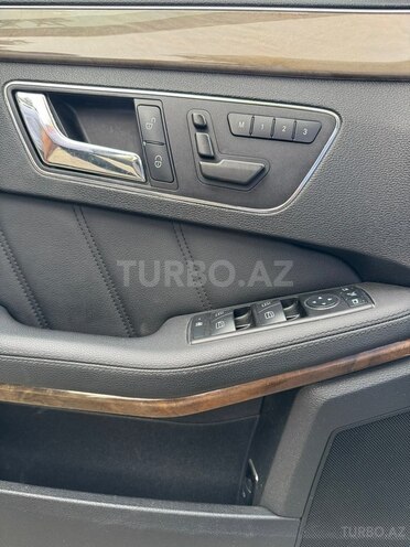 Mercedes E 220 2009, 302,000 km - 2.1 л - Xaçmaz