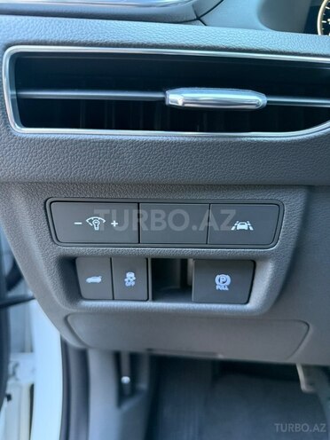 Hyundai Sonata-8