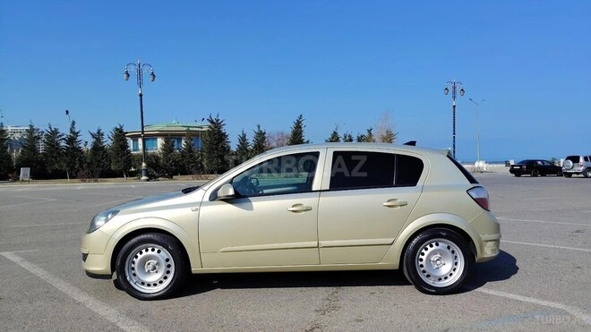 Opel Astra 2004, 233,000 km - 1.4 l - Sumqayıt