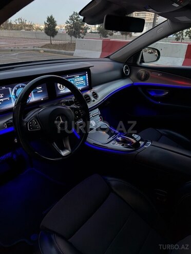 Mercedes E 220 d 2017, 271,000 km - 2.0 l - Bakı