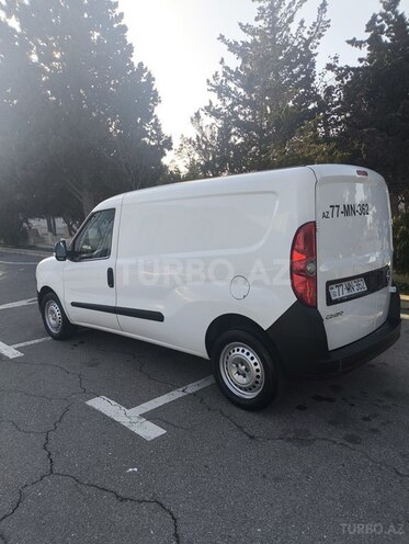 Opel Combo-16