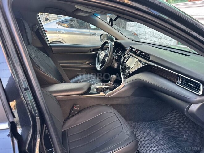 Toyota Camry 2018, 198,000 km - 2.5 l - Bakı