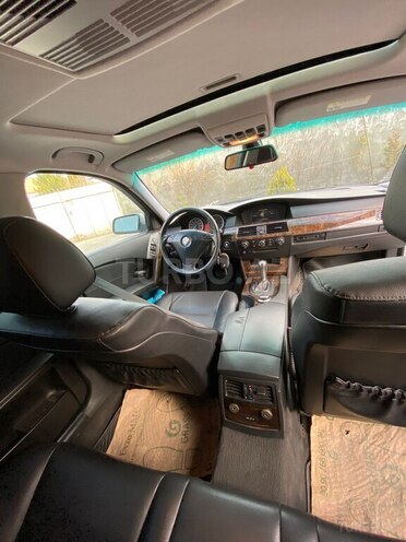 BMW 530 2006, 221,000 km - 3.0 l - Zaqatala
