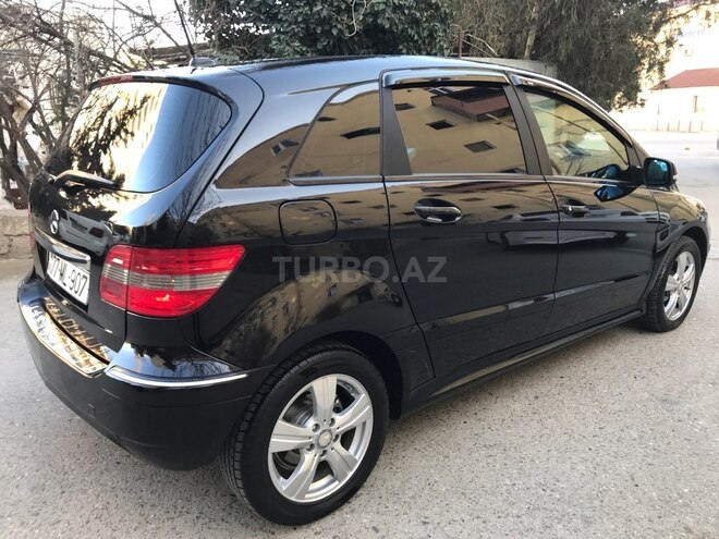 Mercedes B 180 2011, 146,000 km - 1.6 l - Sumqayıt