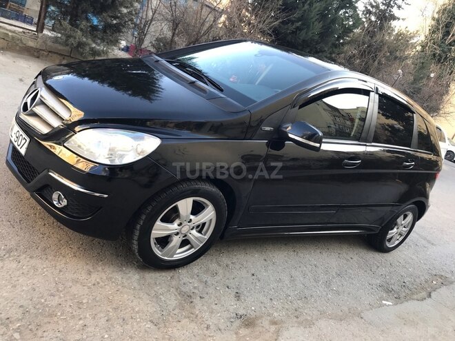 Mercedes B 180 2011, 146,000 km - 1.6 l - Sumqayıt