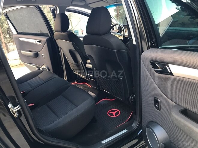 Mercedes B 180 2011, 146,000 km - 1.6 l - Sumqayıt