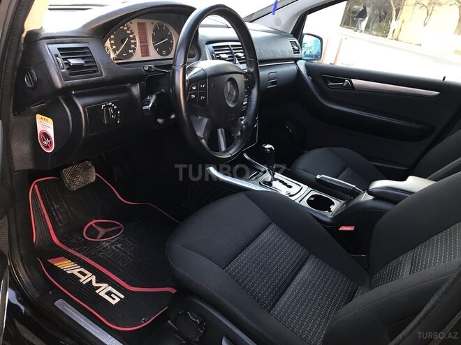 Mercedes B 180 2011, 146,000 km - 1.6 l - Sumqayıt