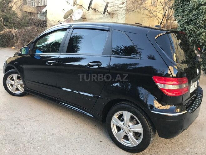 Mercedes B 180 2011, 146,000 km - 1.6 l - Sumqayıt