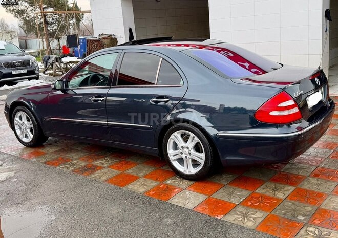 Mercedes E 220 2006, 320,000 km - 2.2 l - Masallı