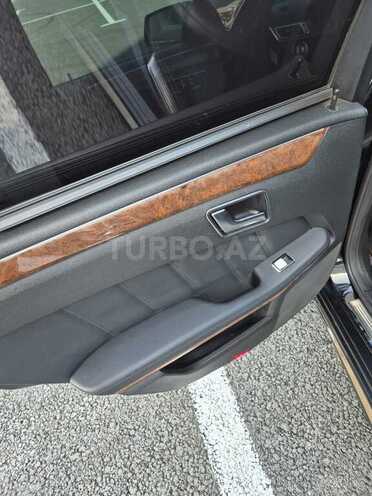 Mercedes E 300 2012, 377,000 km - 3.0 l - Yevlax