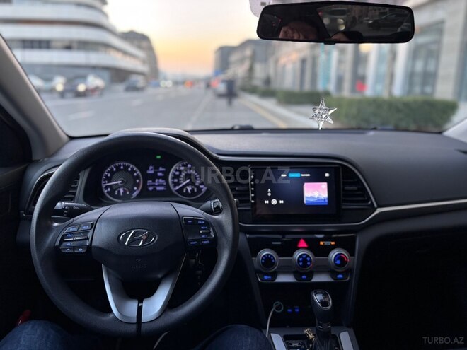 Hyundai Elantra 2020, 90,000 km - 2.0 l - Bakı